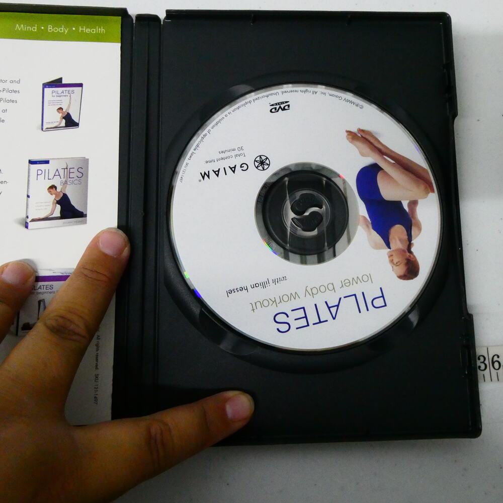 Gaiam Pilates and Dance Workouts Weight‎ Loss Tone Condition - Picture 6 of 8